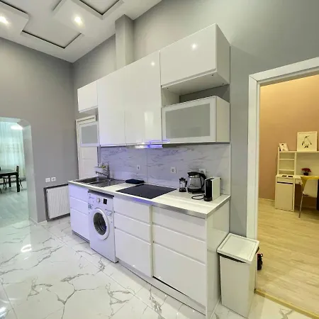 Deluxe Sapphire Residency - 4 Bedrooms *